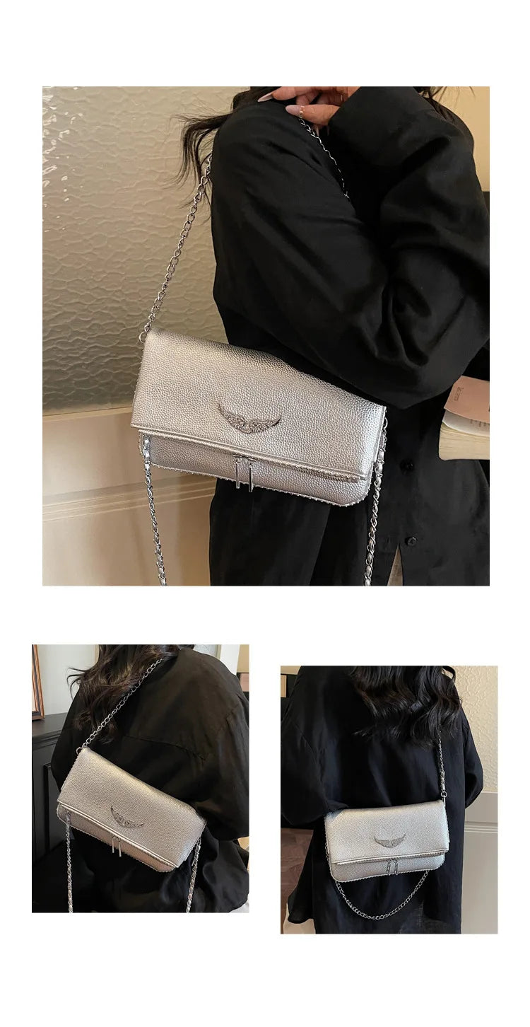 Petit sac carré tendance et épuré pour femme – Sac bandoulière avec chaîne, style rétro, porté épaule ou à la main.