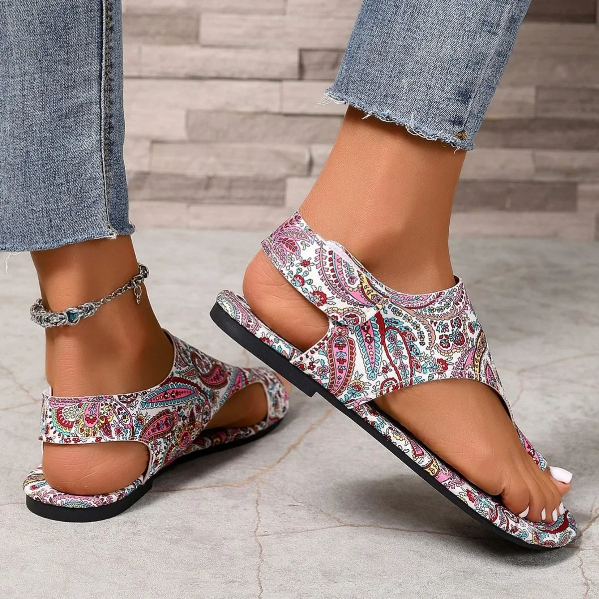 Sandales plates pour femme 2025 – Confortables, style bohème et romain, à motifs – Chaussures tendance