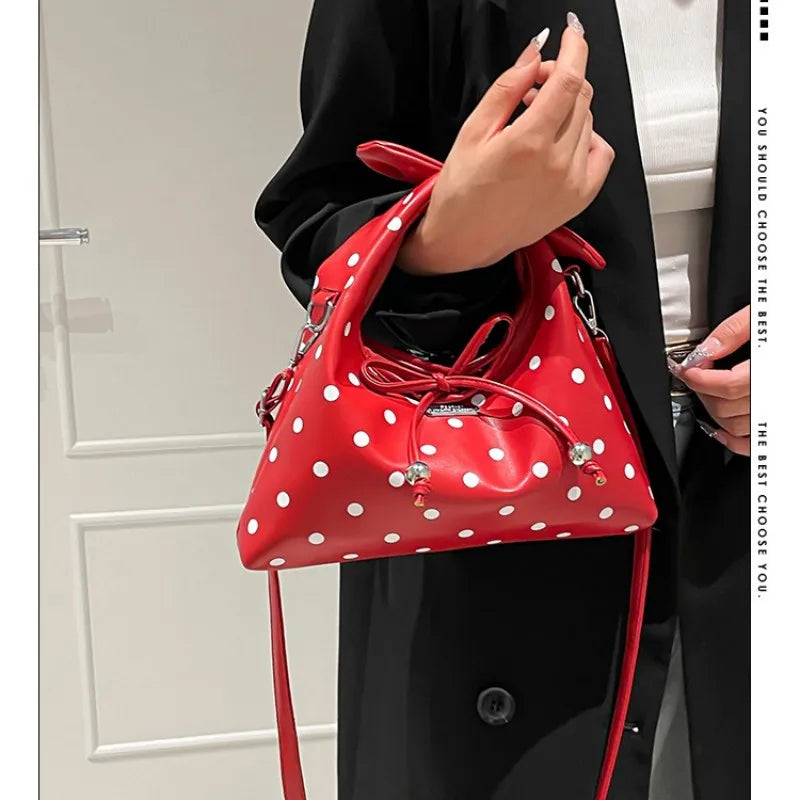 Sac polyvalent pour femme : sac à bandoulière en cuir rétro avec nœud, porté croisé, modèle original à pois, idéal pour le quotidien et les sorties décontractées.