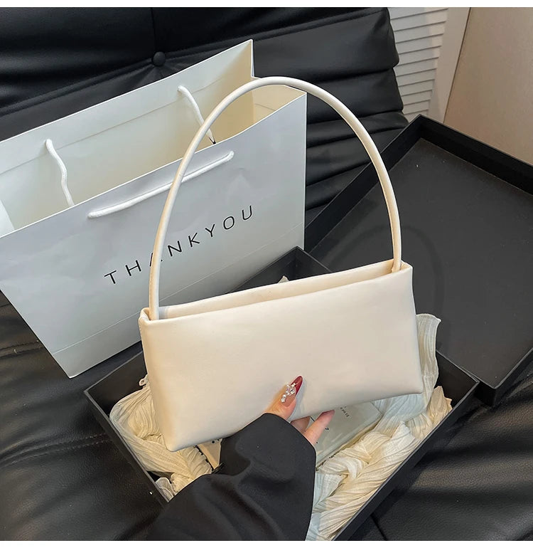 Sac souple pour femme uni – Nouveauté Printemps/Été 2025 – Sac polyvalent porté croisé ou à l'épaule (style « sous le bras ») en PU – Sac carré idéal pour le quotidien