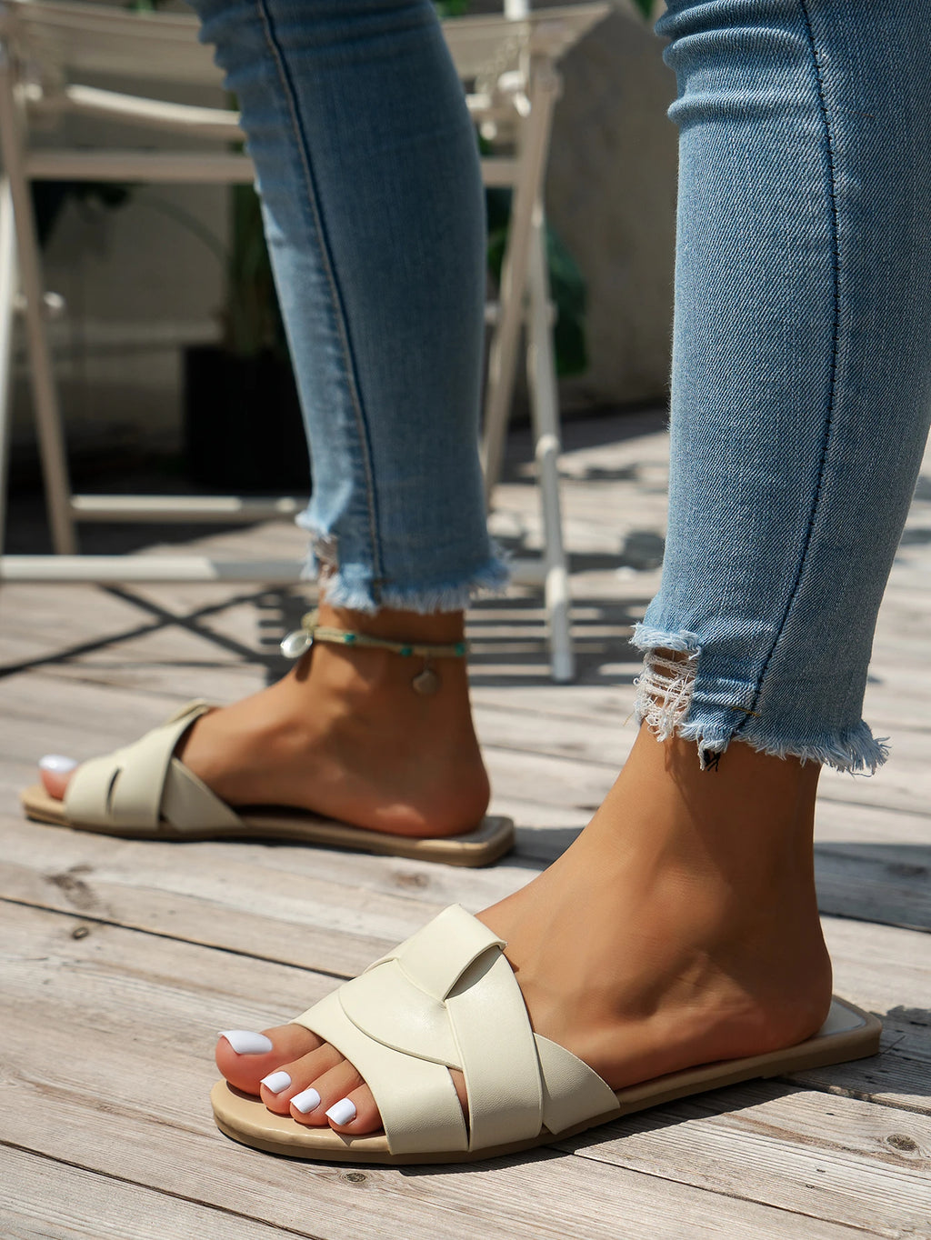 Sandales pour femme de luxe tendance 2026 – Modèle tressé confortable, style décontracté pour l'été, mules plates (grandes tailles disponibles)