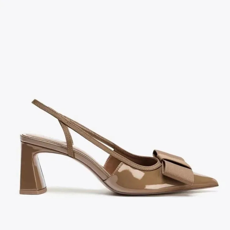 Escarpins sexy en cuir verni bordeaux à bout pointu pour femme – Chaussures de créateur élégantes et confortables avec bride arrière et nœud, idéales pour les soirées et banquets.