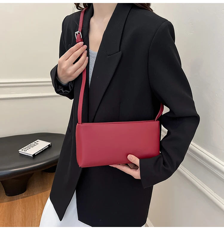 Sac souple pour femme uni – Nouveauté Printemps/Été 2025 – Sac polyvalent porté croisé ou à l'épaule (style « sous le bras ») en PU – Sac carré idéal pour le quotidien