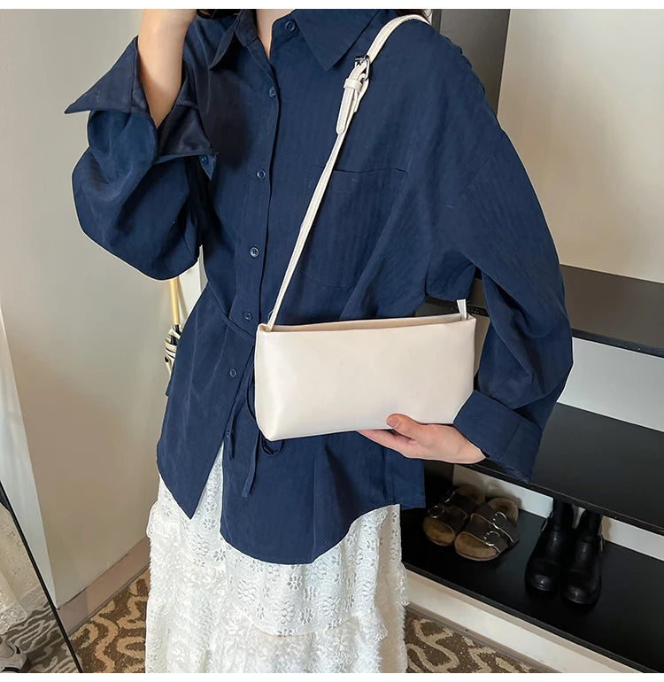 Sac souple pour femme uni – Nouveauté Printemps/Été 2025 – Sac polyvalent porté croisé ou à l'épaule (style « sous le bras ») en PU – Sac carré idéal pour le quotidien