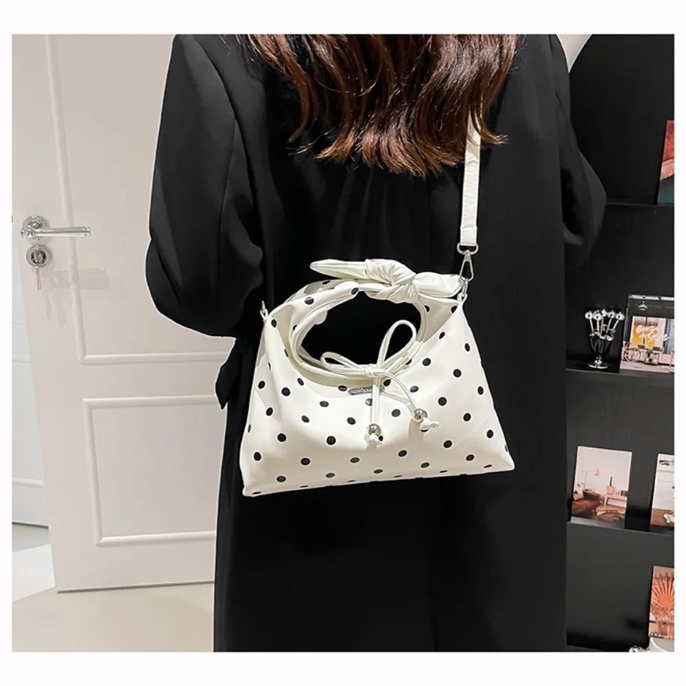 Sac polyvalent pour femme : sac à bandoulière en cuir rétro avec nœud, porté croisé, modèle original à pois, idéal pour le quotidien et les sorties décontractées.