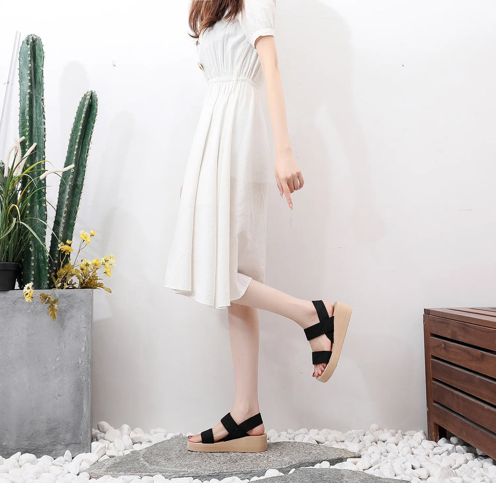 Sandales compensées minimalistes à bride arrière pour femme – Grandes tailles – Chaussures d'été à plateforme pour l'extérieur – Sandales de loisirs légères et souples en EVA