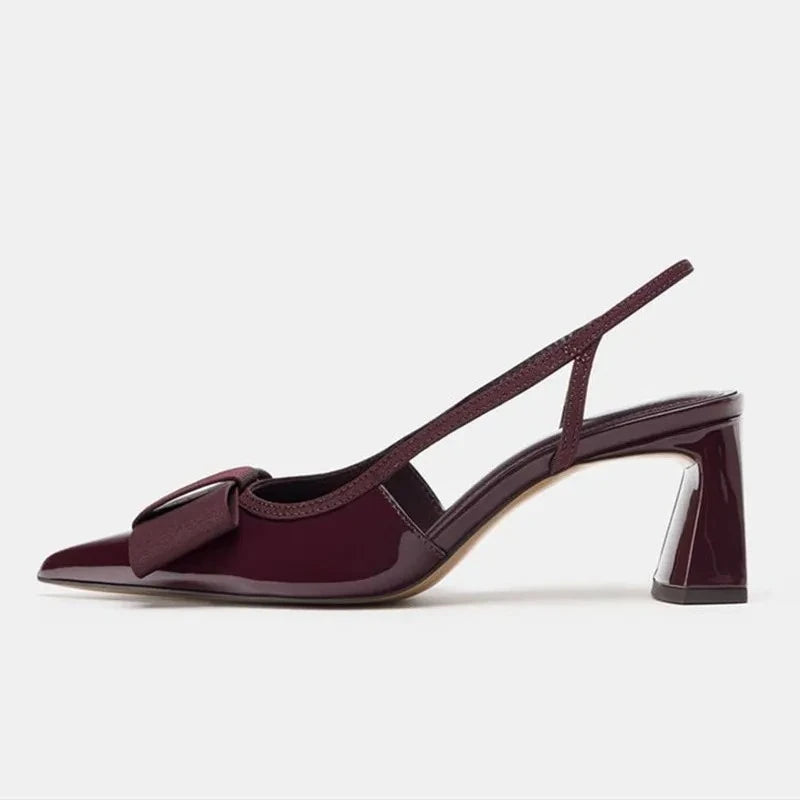 Escarpins sexy en cuir verni bordeaux à bout pointu pour femme – Chaussures de créateur élégantes et confortables avec bride arrière et nœud, idéales pour les soirées et banquets.