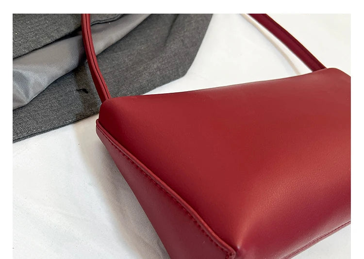 Sac souple pour femme uni – Nouveauté Printemps/Été 2025 – Sac polyvalent porté croisé ou à l'épaule (style « sous le bras ») en PU – Sac carré idéal pour le quotidien