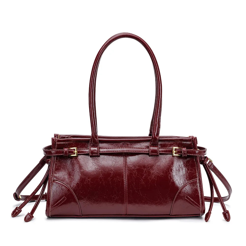 Nouveau sac bandoulière pour femme style Boston 2025 – Cuir souple effet huilé/ciré, design superposé, style moto chic
