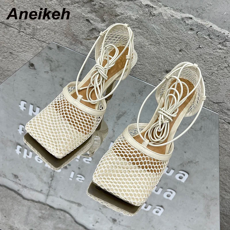 Aneikeh – Escarpins-sandales sexy en résille pour femme (été 2025) – Bout carré, talons aiguilles hauts, lacets croisés, style ajouré – Idéal pour soirées et occasions habillées