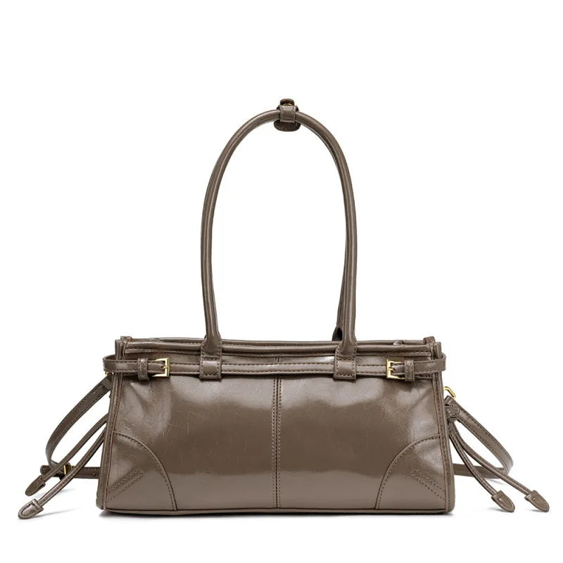 Nouveau sac bandoulière pour femme style Boston 2025 – Cuir souple effet huilé/ciré, design superposé, style moto chic
