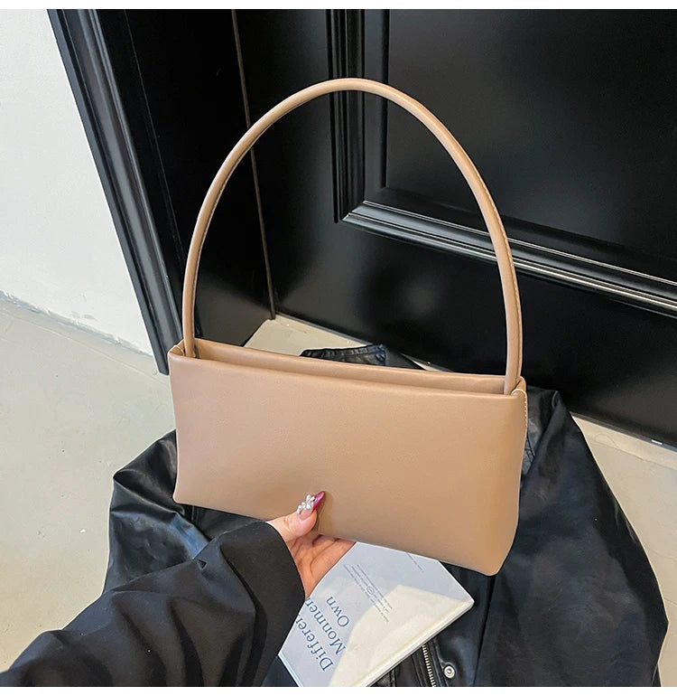 Sac souple pour femme uni – Nouveauté Printemps/Été 2025 – Sac polyvalent porté croisé ou à l'épaule (style « sous le bras ») en PU – Sac carré idéal pour le quotidien