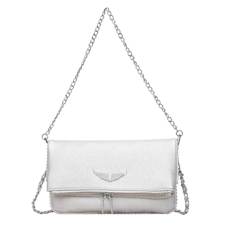 Petit sac carré tendance et épuré pour femme – Sac bandoulière avec chaîne, style rétro, porté épaule ou à la main.