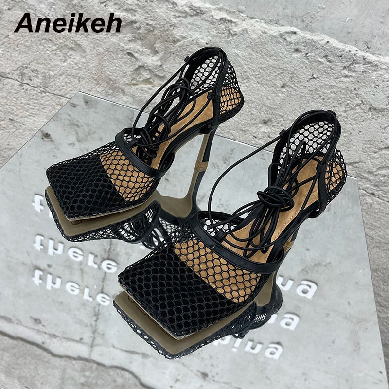 Aneikeh – Escarpins-sandales sexy en résille pour femme (été 2025) – Bout carré, talons aiguilles hauts, lacets croisés, style ajouré – Idéal pour soirées et occasions habillées