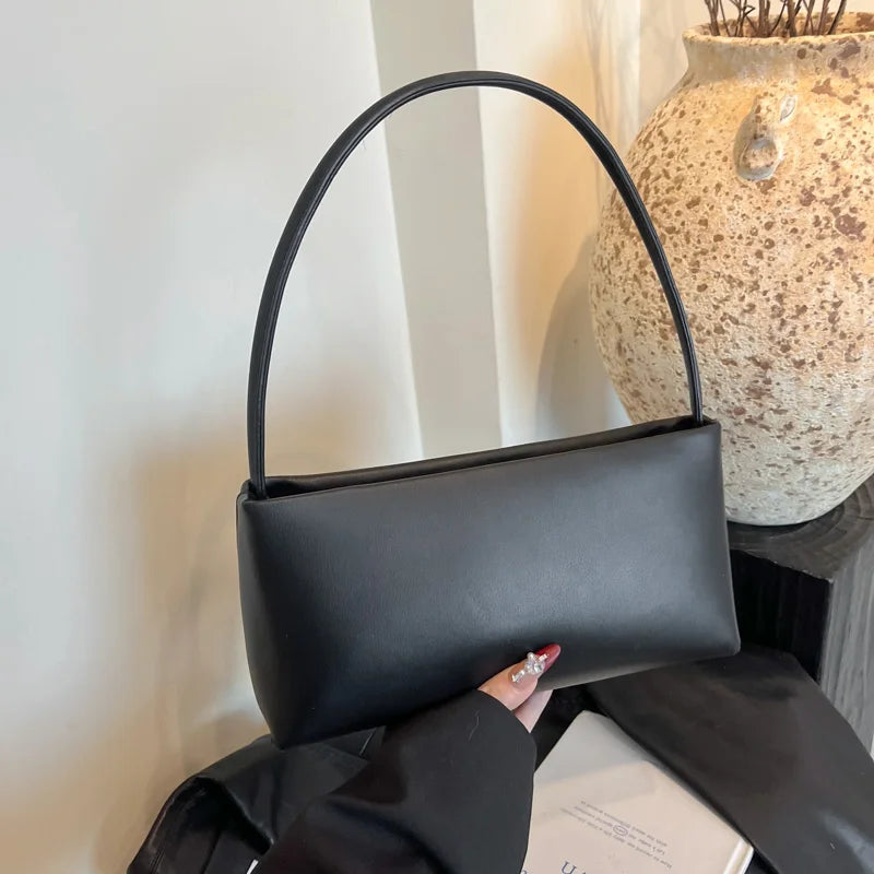Sac souple pour femme uni – Nouveauté Printemps/Été 2025 – Sac polyvalent porté croisé ou à l'épaule (style « sous le bras ») en PU – Sac carré idéal pour le quotidien