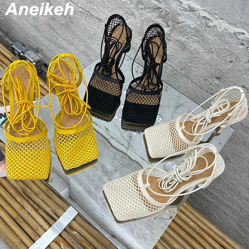 Aneikeh – Escarpins-sandales sexy en résille pour femme (été 2025) – Bout carré, talons aiguilles hauts, lacets croisés, style ajouré – Idéal pour soirées et occasions habillées