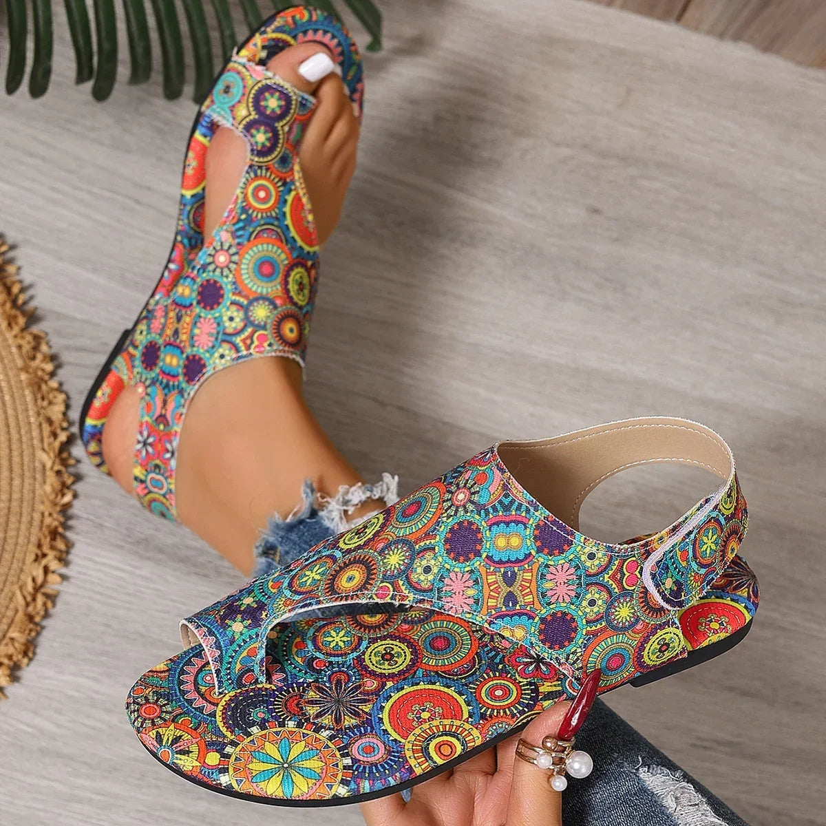 Sandales plates pour femme 2025 – Confortables, style bohème et romain, à motifs – Chaussures tendance