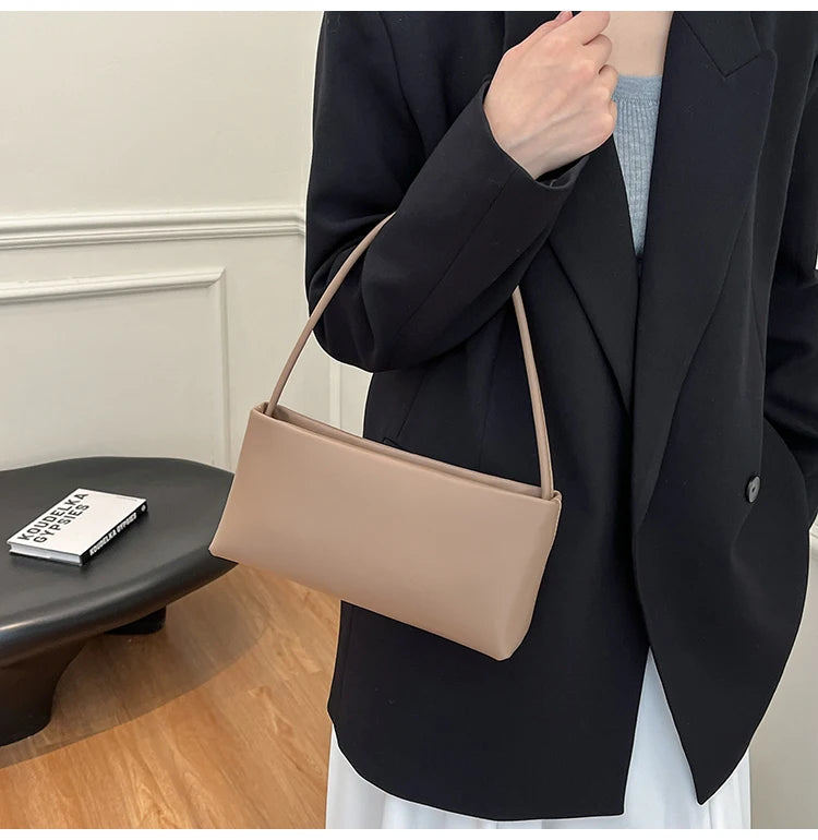 Sac souple pour femme uni – Nouveauté Printemps/Été 2025 – Sac polyvalent porté croisé ou à l'épaule (style « sous le bras ») en PU – Sac carré idéal pour le quotidien
