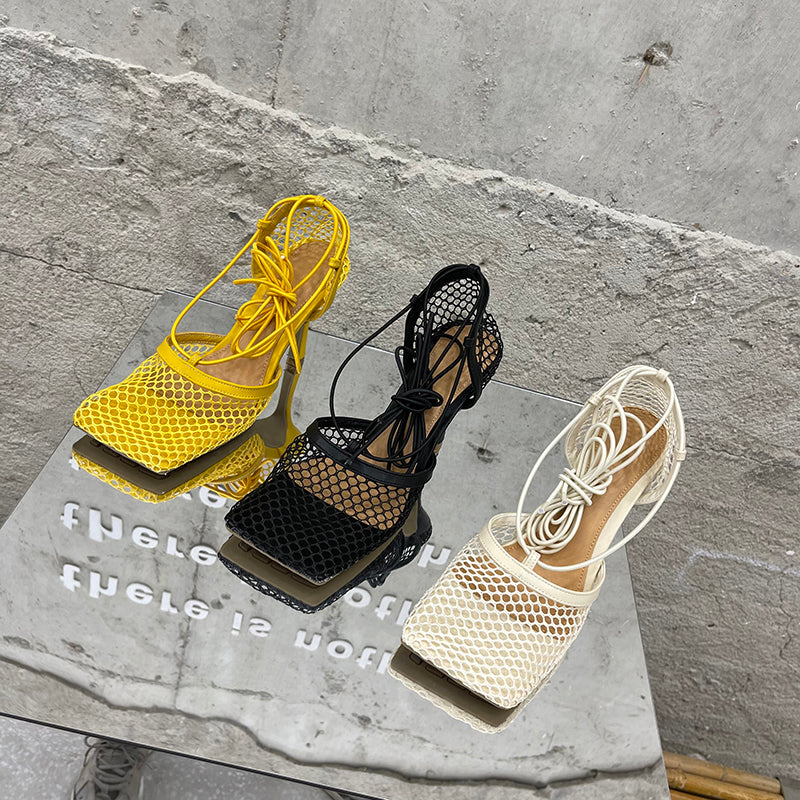 Aneikeh – Escarpins-sandales sexy en résille pour femme (été 2025) – Bout carré, talons aiguilles hauts, lacets croisés, style ajouré – Idéal pour soirées et occasions habillées