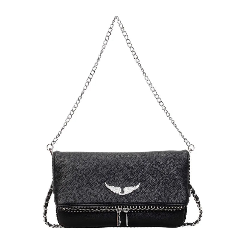 Petit sac carré tendance et épuré pour femme – Sac bandoulière avec chaîne, style rétro, porté épaule ou à la main.